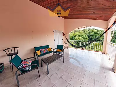 Maison, 240 m²