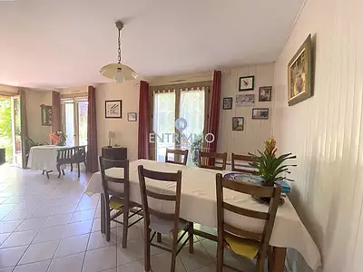 Maison, 162 m²
