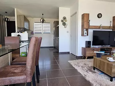 Maison, 99 m²