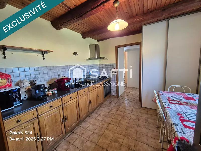 Maison, 230 m²