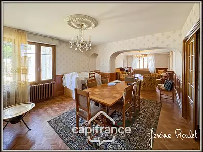 Maison, 196 m²