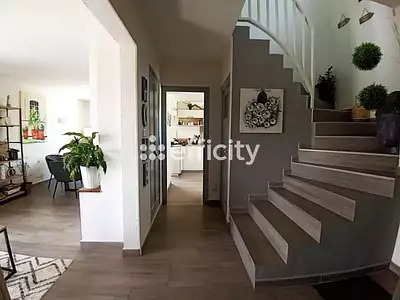 Maison, 105 m²