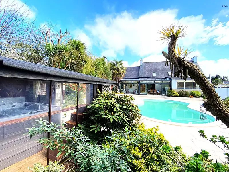 Maison, 225 m²