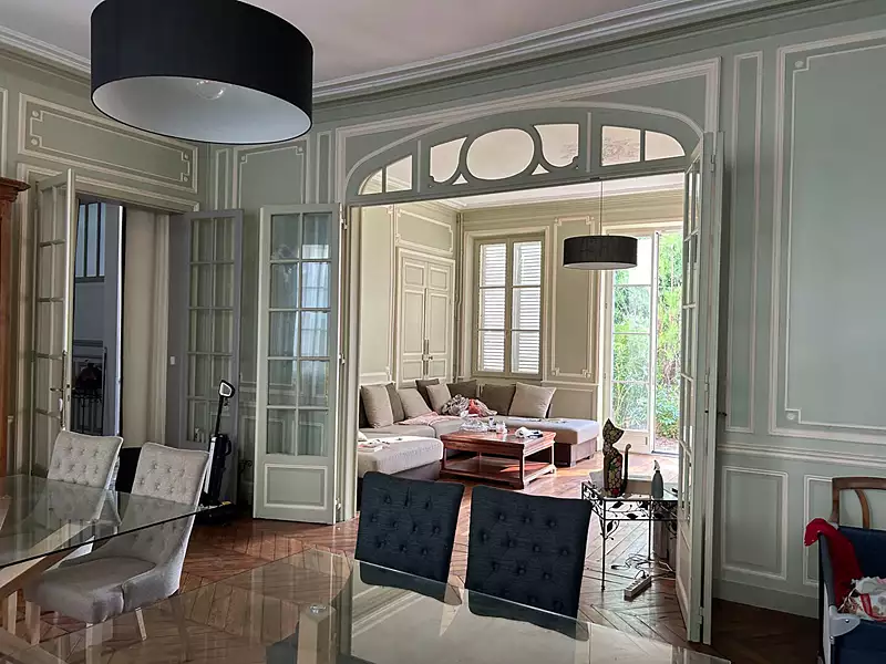 Maison, 600 m²