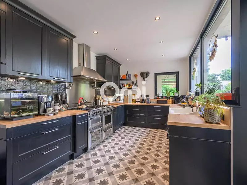 Maison, 466 m²