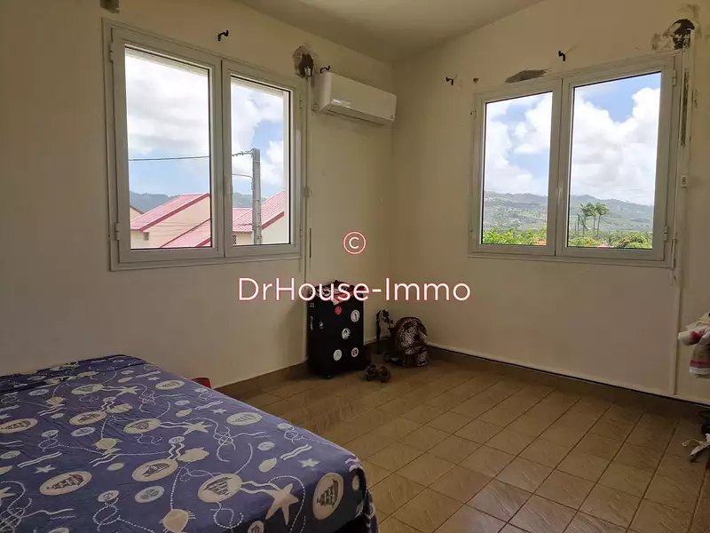 Maison, 230 m²