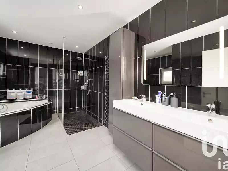 Maison, 90 m²