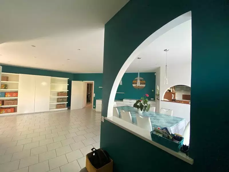 Maison, 219 m²