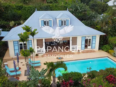 Maison, 305 m²