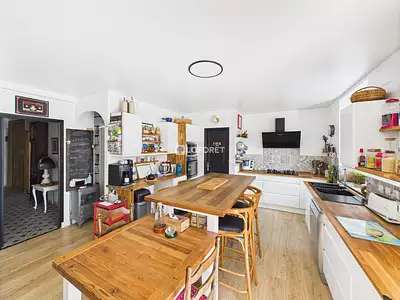 Maison, 249 m²