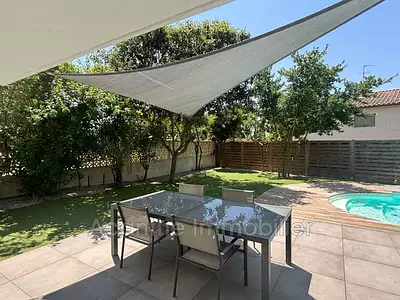 Maison, 175 m²