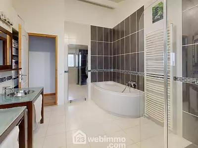 Maison, 189 m²