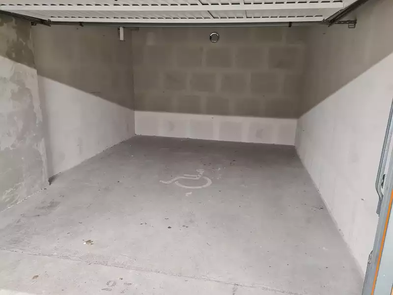 Parking, 17 m²