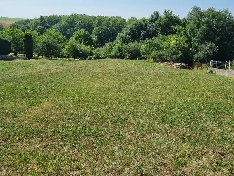 Terrain, 1 988 m²