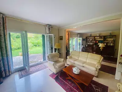 Maison, 230 m²