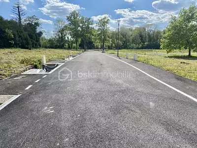 Terrain, 254 m²