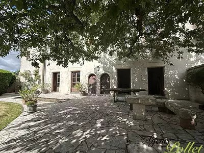 Maison, 250 m²