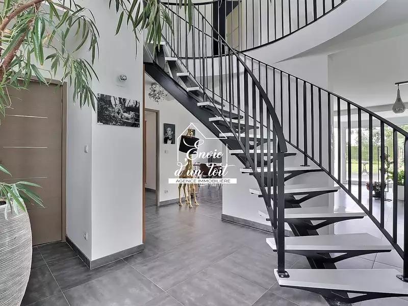 Maison, 218 m²