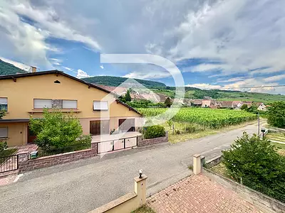 Maison, 256 m²