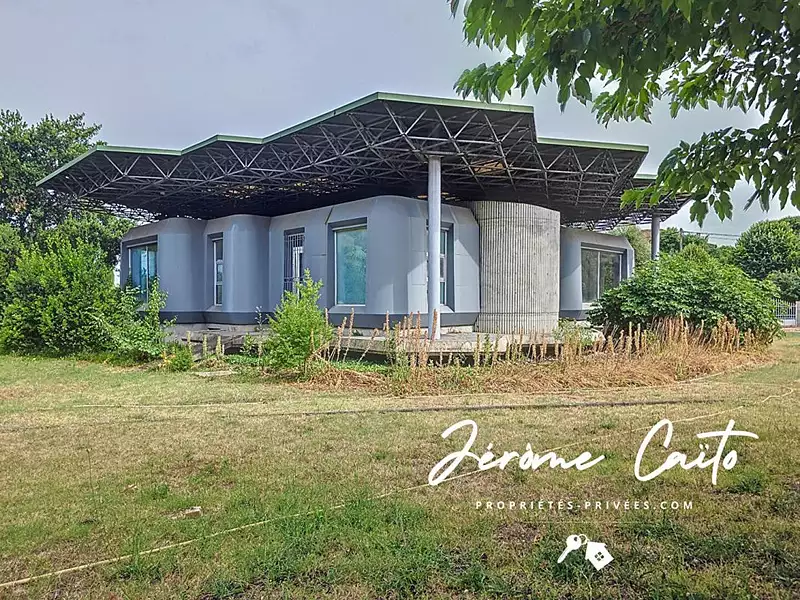 Immeuble, 1 358 m²