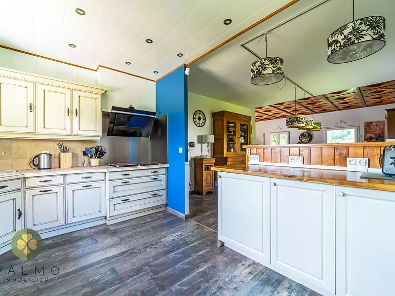 Maison, 215 m²