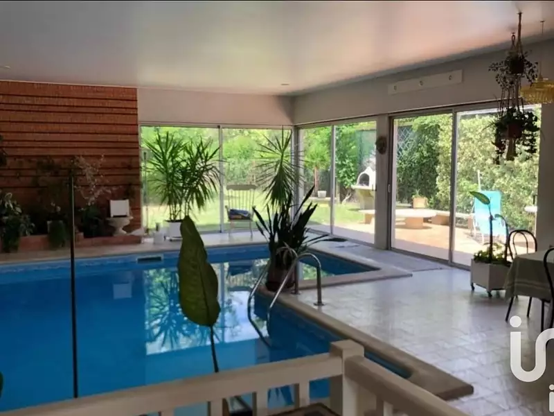 Maison, 222 m²
