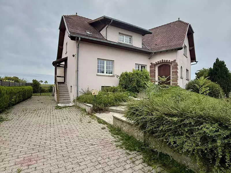 Maison, 261 m²