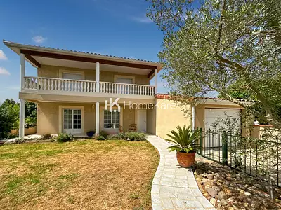 Maison, 180 m²