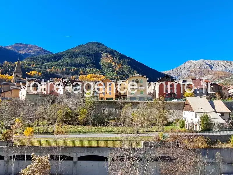 Terrain, 1 598 m²