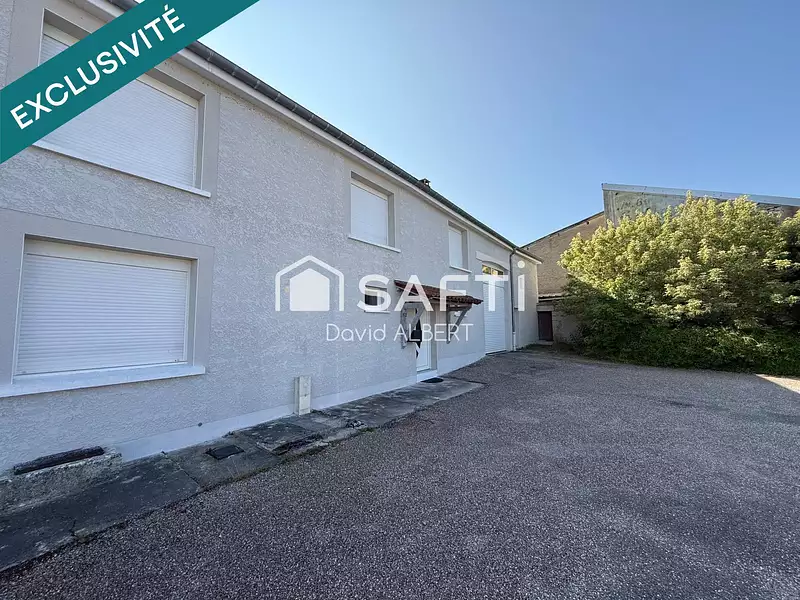 Maison, 248 m²
