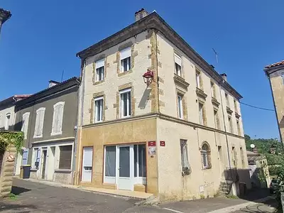 Immeuble, 300 m²