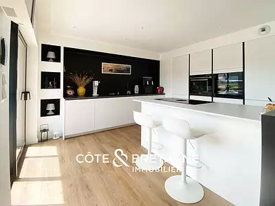 Maison, 185 m²