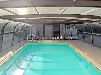 Maison, 283 m²