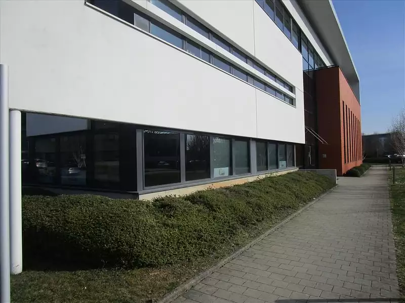 Divers, 30 m²