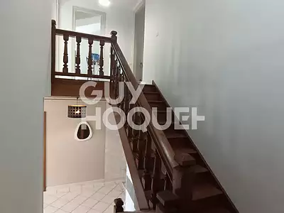 Maison, 248 m²