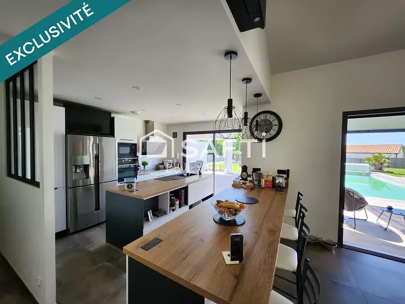 Maison, 170 m²