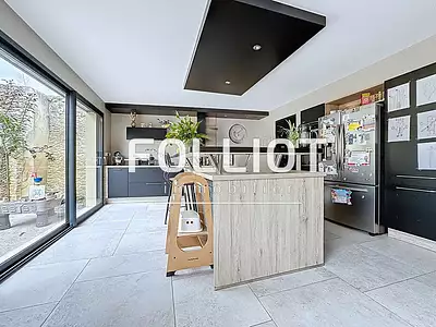 Maison, 220 m²