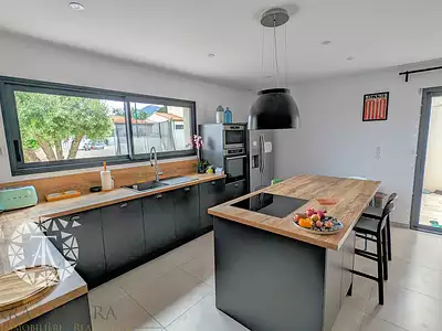 Maison, 190 m²