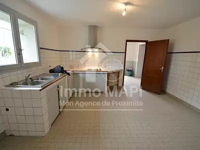 Maison, 220 m²