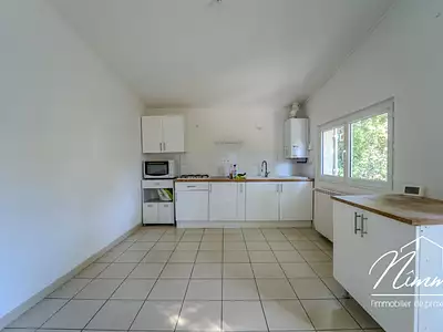 Maison, 250 m²