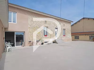 Maison, 261 m²