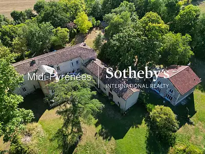 Maison, 350 m²