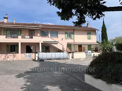 Appartement, 266,94 m²