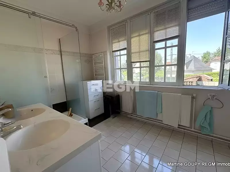 Maison, 160 m²