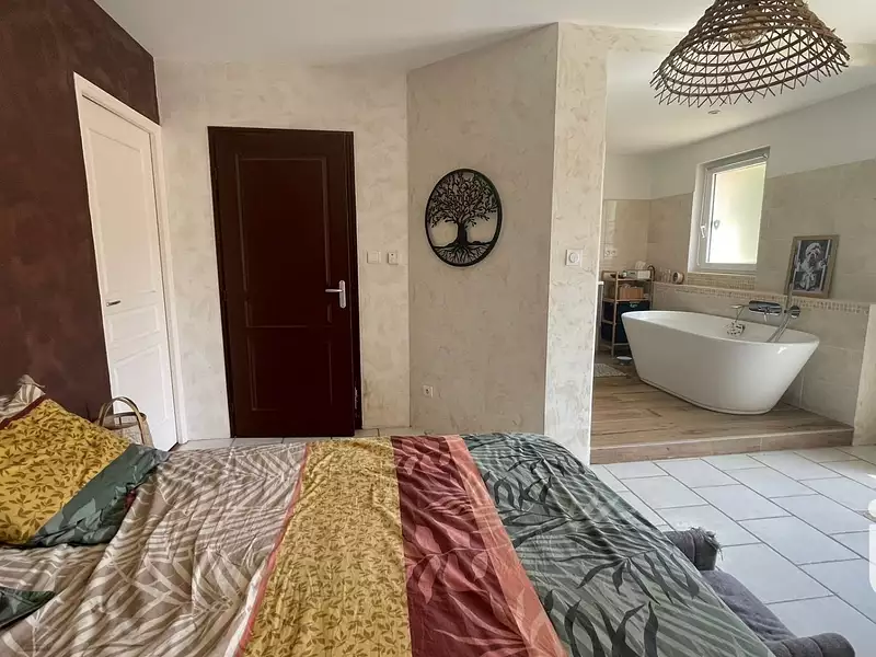 Maison, 226 m²