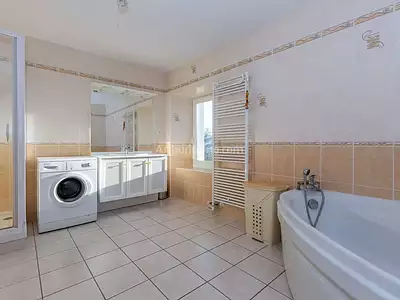 Maison, 140,28 m²