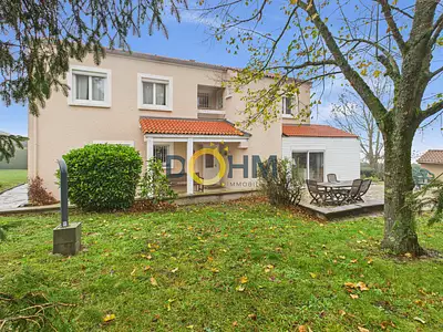Maison, 161 m²