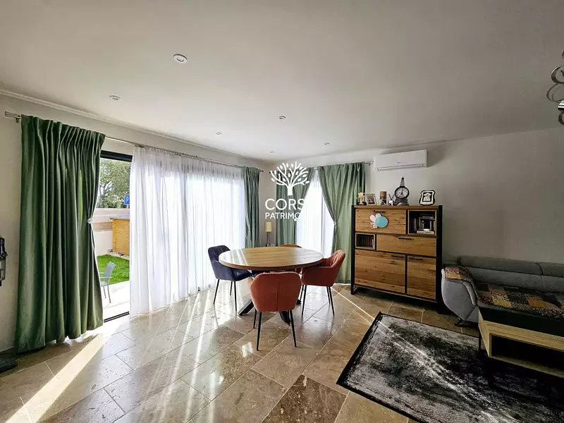 Maison, 102 m²