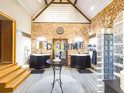 Maison, 305 m²