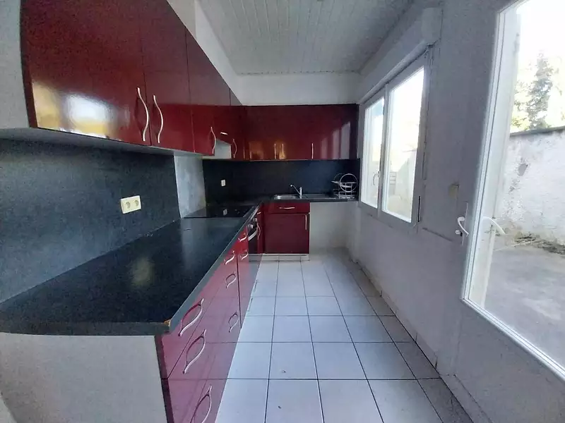Maison, 180 m²